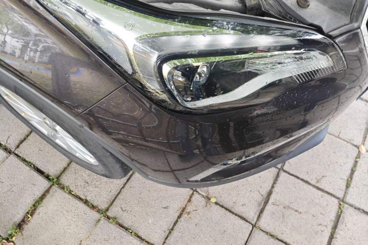 Used Buick Envision 2017 20T Two-Wheel Drive Luxury Model Right Front Headlight
