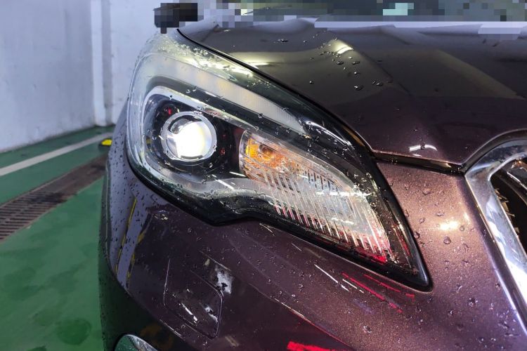 Used Buick Envision 2017 28T Four-Wheel Drive Elite Model Right Front Headlight