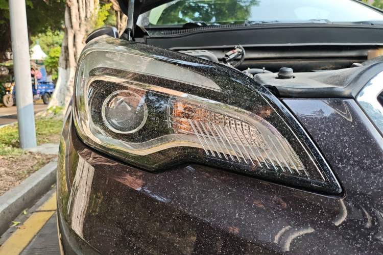 Used Buick Envision 2017 20T Two-Wheel Drive Leading Version Right Front Headlight