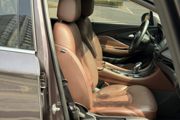 Used Buick Envision 2017 20T Two-Wheel Drive Elite Version Right Front Seat