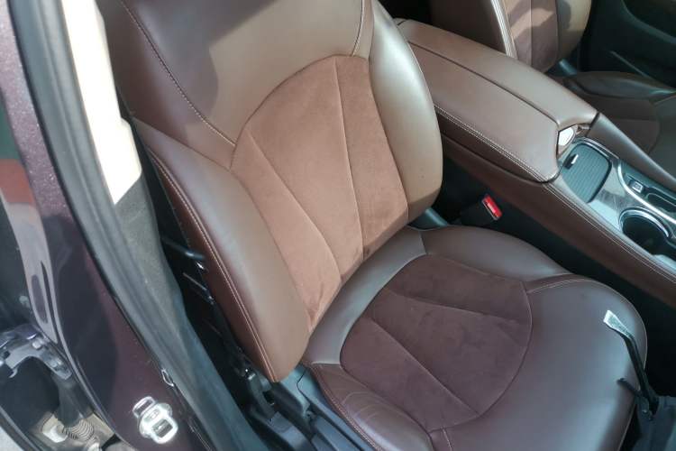 Used Buick Envision 2017 20T Two-Wheel Drive Elite Version Right Front Seat