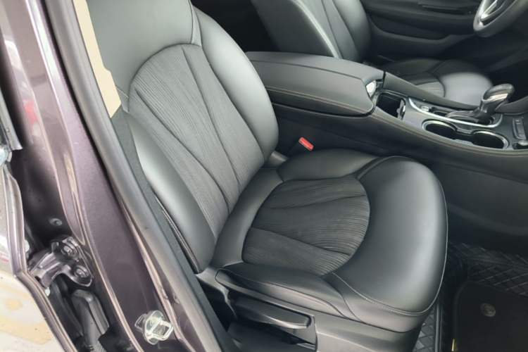 Used Buick Envision 2017 20T Two-Wheel Drive Leading Version Right Front Seat
