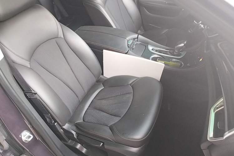 Used Buick Envision 2017 20T Two-Wheel Drive Leading Version Right Front Seat