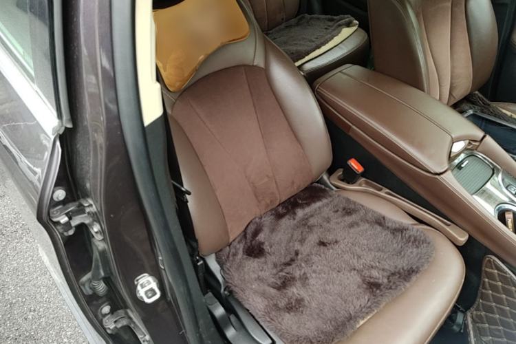 Used Buick Envision 2017 20T Two-Wheel Drive Elite Version Right Front Seat