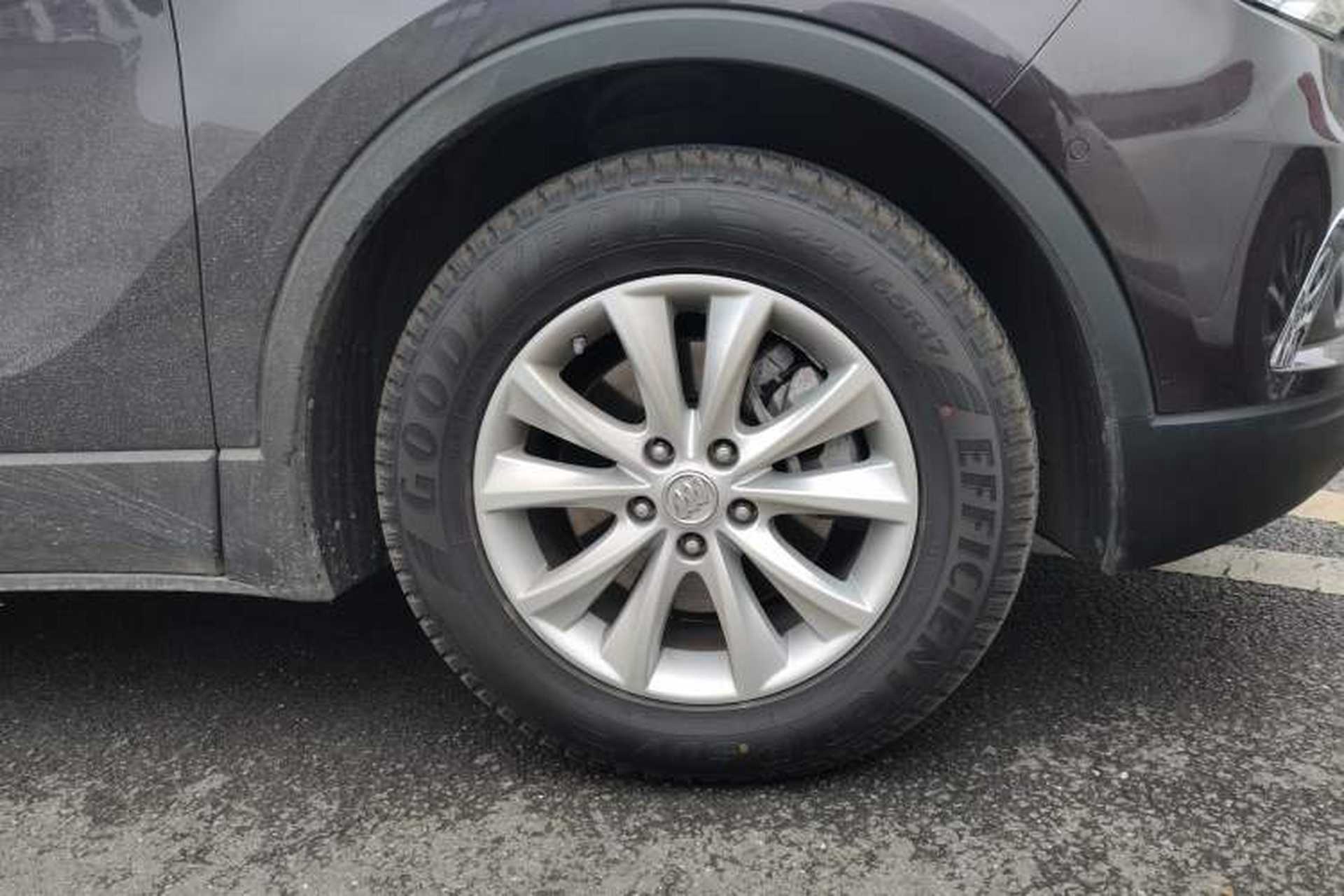 Used Buick Envision 2017 28T Four-Wheel Drive Luxury Model Right Front Wheel Hub