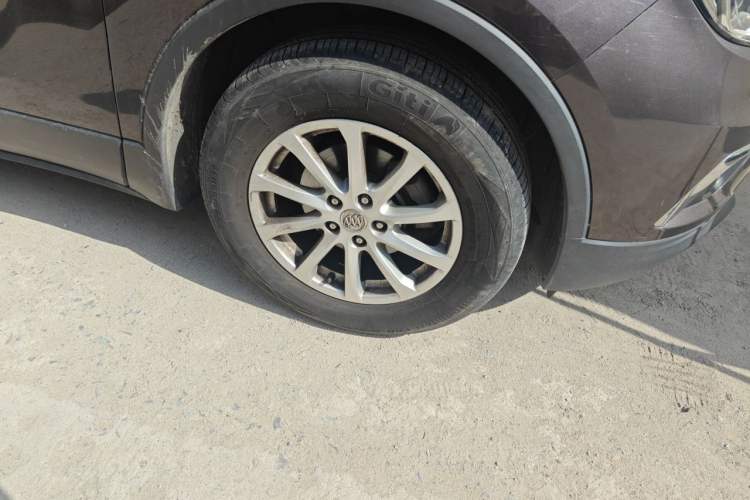 Used Buick Envision 2017 20T Two-Wheel Drive Leading Version Right Front Wheel Hub
