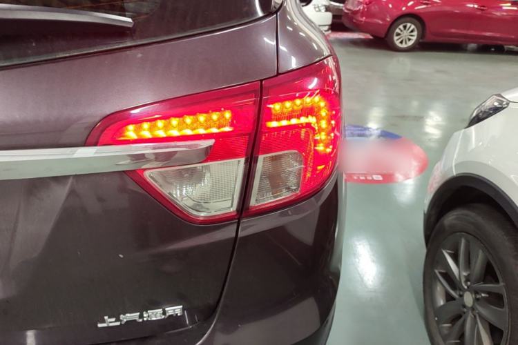Used Buick Envision 2017 20T Two-Wheel Drive Elite Version Right Rear Taillight