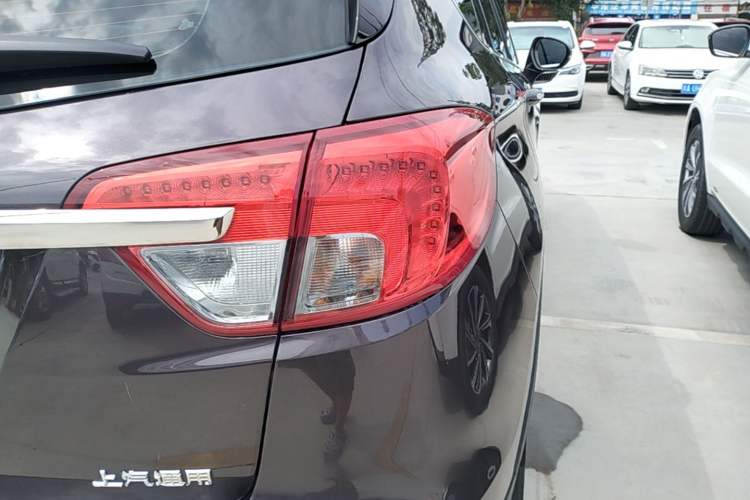Used Buick Envision 2017 20T Two-Wheel Drive Leading Version Right Rear Taillight