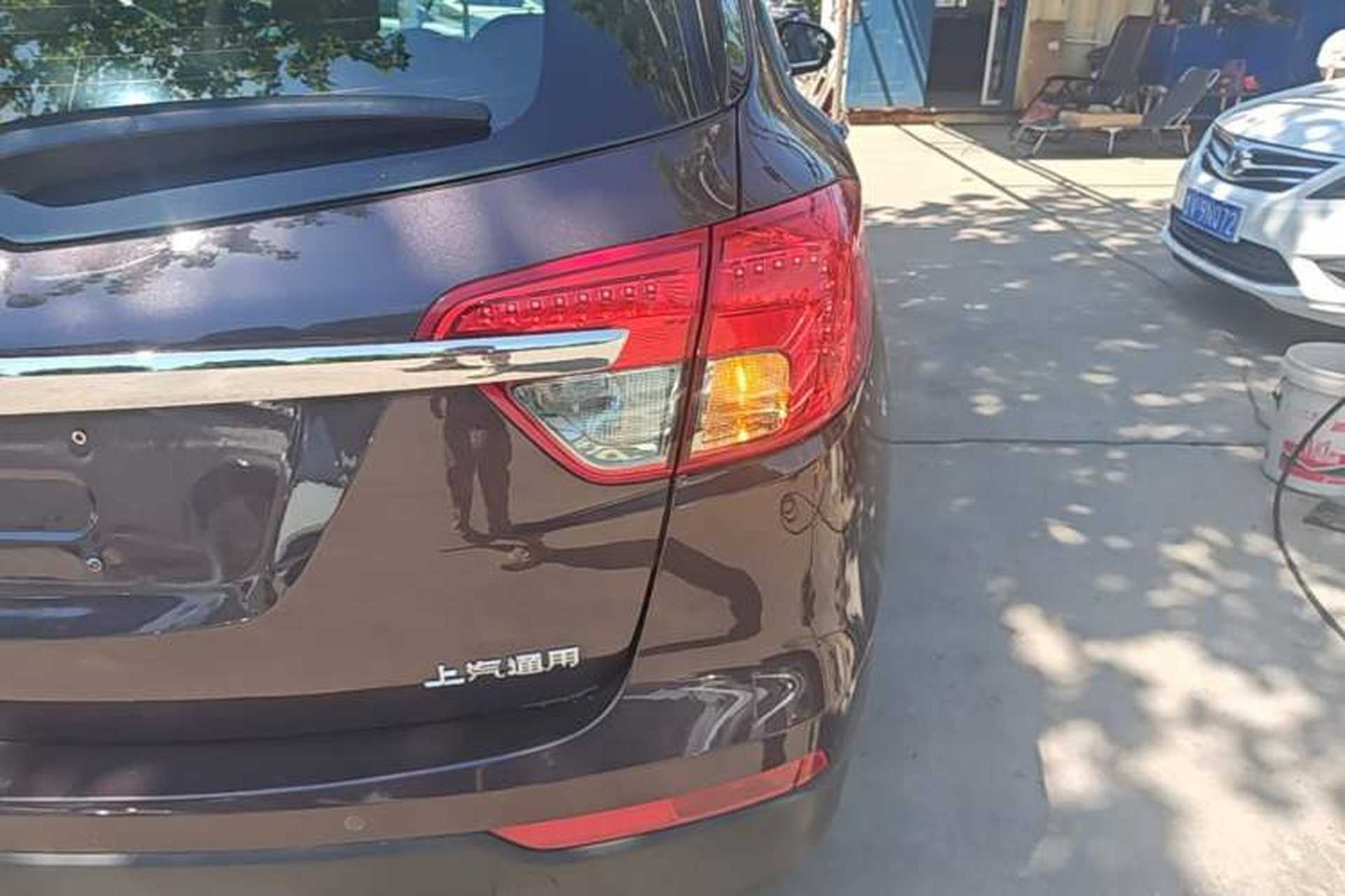 Used Buick Envision 2017 28T Four-Wheel Drive Luxury Model Right Rear Taillight