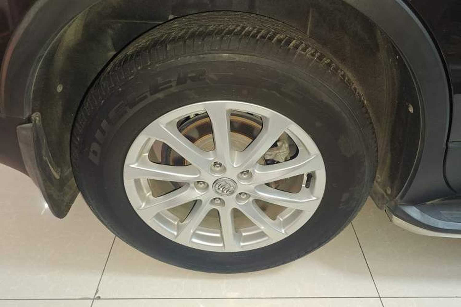 Used Buick Envision 2017 20T Two-Wheel Drive Leading Version Right Rear Wheel Hub