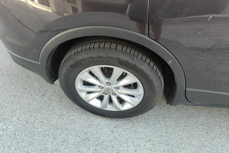 Used Buick Envision 2017 28T Four-Wheel Drive Elite Model Right Rear Wheel Hub