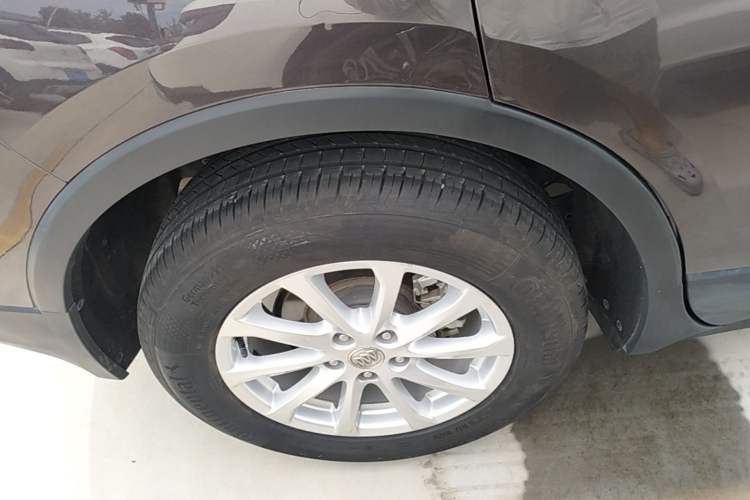 Used Buick Envision 2017 20T Two-Wheel Drive Leading Version Right Rear Wheel Hub