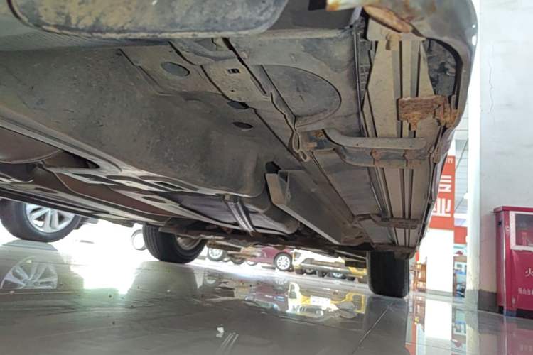 Used Buick Envision 2017 20T Two-Wheel Drive Luxury Model Right Side Sill