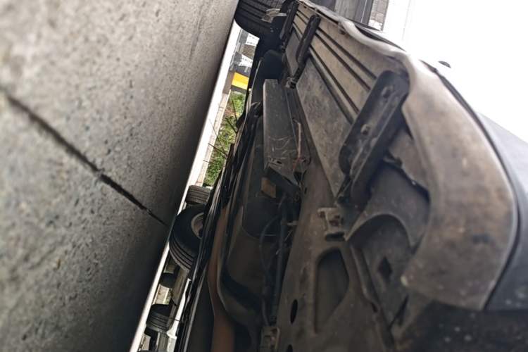 Used Buick Envision 2017 20T Two-Wheel Drive Elite Version Right Side Sill
