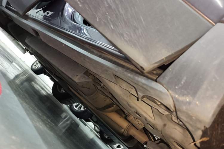 Used Buick Envision 2017 20T Two-Wheel Drive Elite Version Right Side Sill