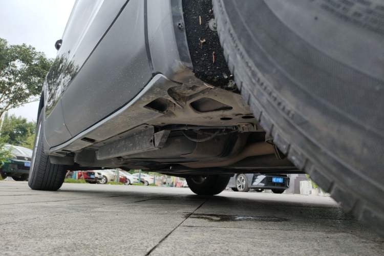 Used Buick Envision 2017 20T Two-Wheel Drive Leading Version Right Side Sill