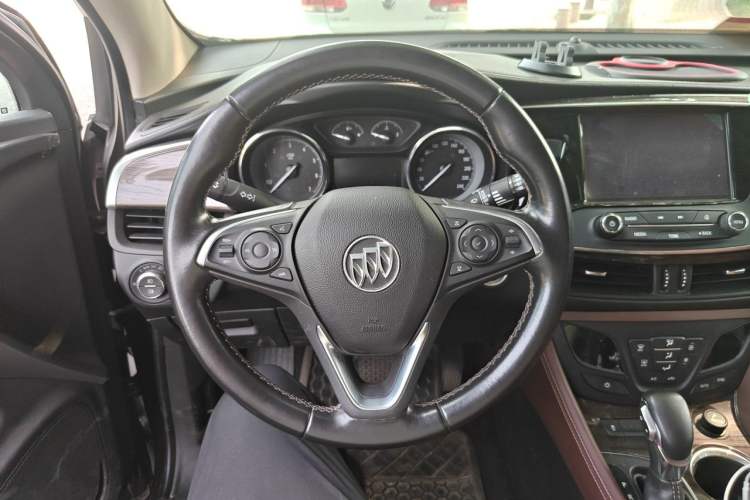 Used Buick Envision 2017 28T Four-Wheel Drive Elite Model Steering Wheel