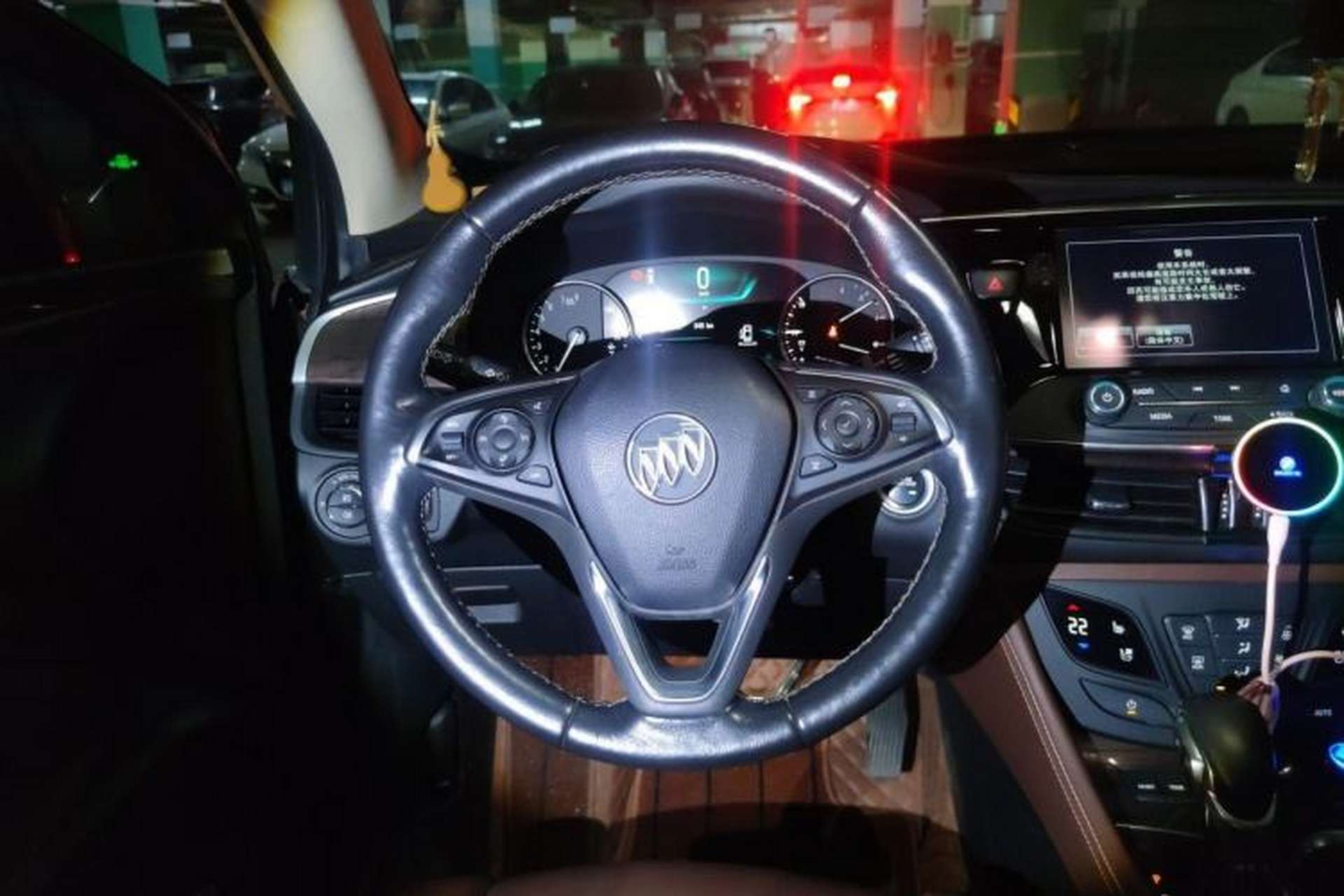 Used Buick Envision 2017 28T All-Wheel-Drive Versatile Sport Flagship Edition Steering Wheel