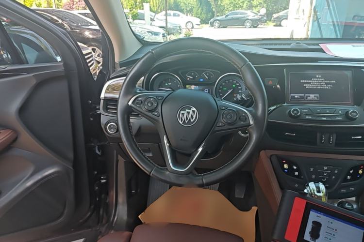 Used Buick Envision 2017 28T Four-Wheel Drive Luxury Model Steering Wheel
