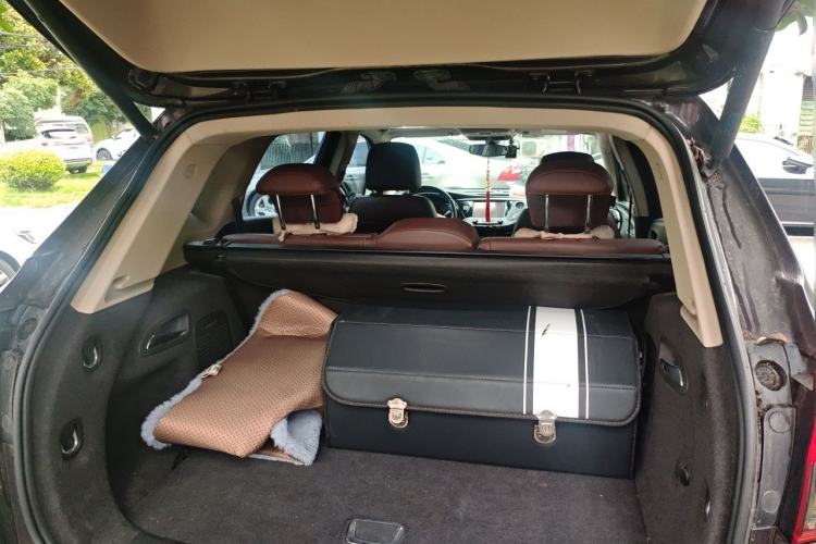 Used Buick Envision 2017 20T Two-Wheel Drive Luxury Model Trunk