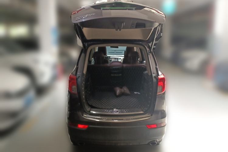 Used Buick Envision 2017 28T Four-Wheel Drive Elite Model Trunk