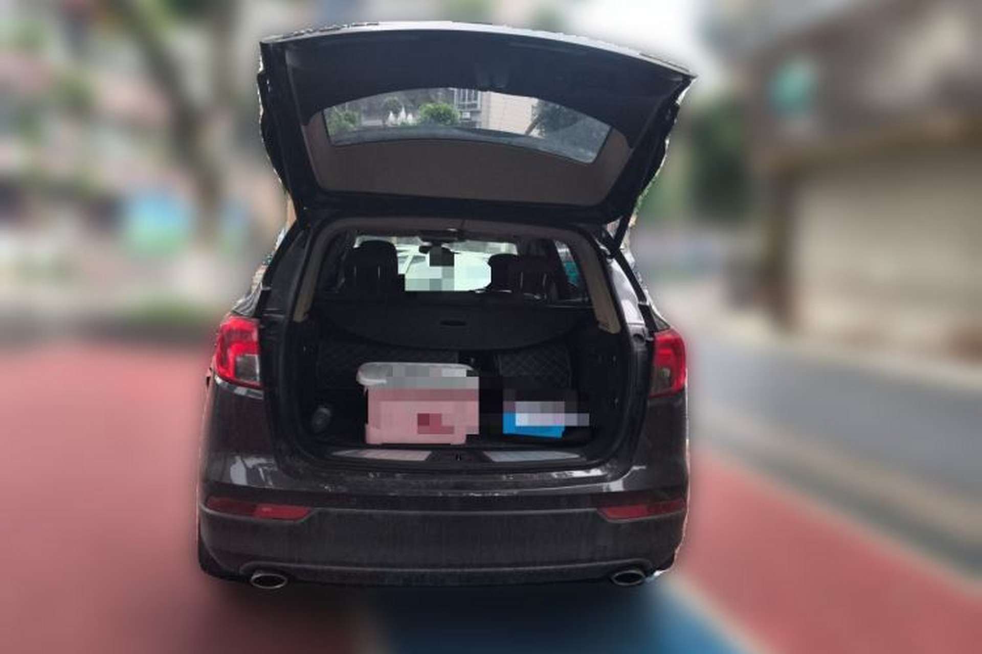 Used Buick Envision 2017 28T Four-Wheel Drive Elite Model Trunk
