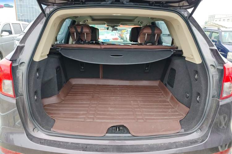 Used Buick Envision 2017 20T Two-Wheel Drive Elite Version Trunk
