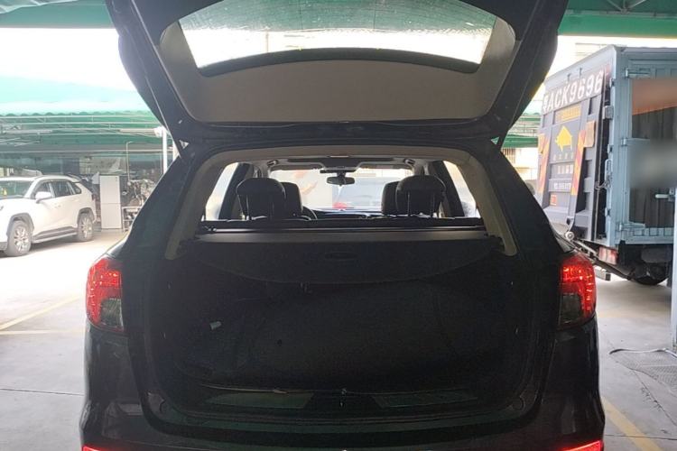 Used Buick Envision 2017 20T Two-Wheel Drive Leading Version Trunk