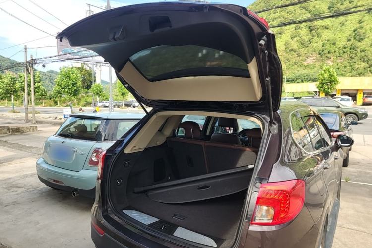 Used Buick Envision 2017 20T Two-Wheel Drive Elite Version Trunk
