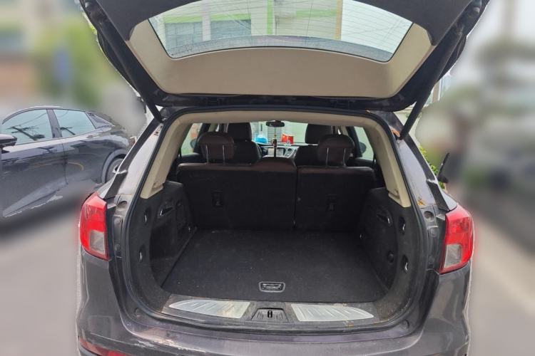 Used Buick Envision 2017 28T Four-Wheel Drive Elite Model Trunk