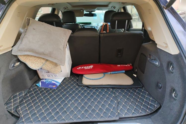 Used Buick Envision 2017 28T Four-Wheel Drive Elite Model Trunk