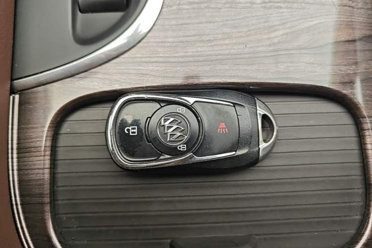 Used Buick Envision 2017 20T Two-Wheel Drive Elite Version Vehicle Key
