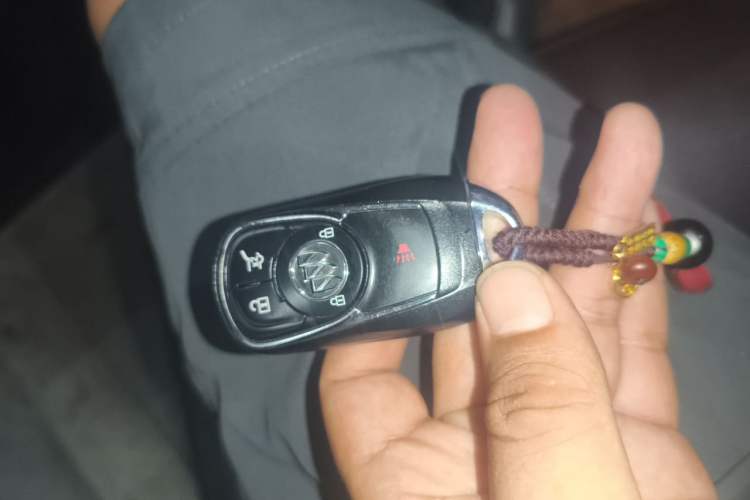 Used Buick Envision 2017 28T Four-Wheel Drive Elite Model Vehicle Key