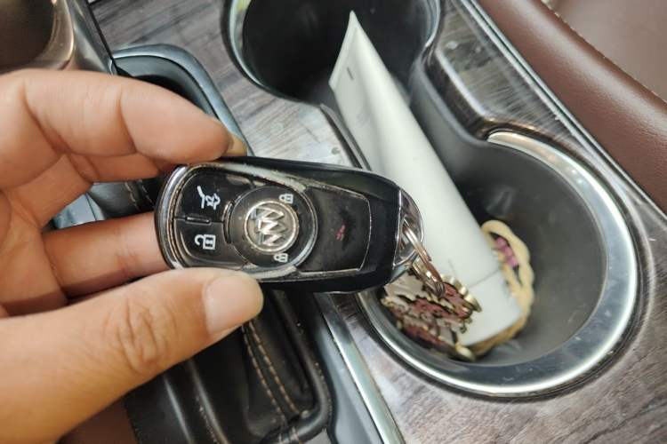 Used Buick Envision 2017 28T Four-Wheel Drive Elite Model Vehicle Key