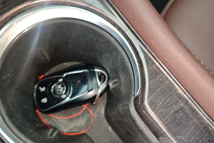 Used Buick Envision 2017 20T Two-Wheel Drive Luxury Model Vehicle Key