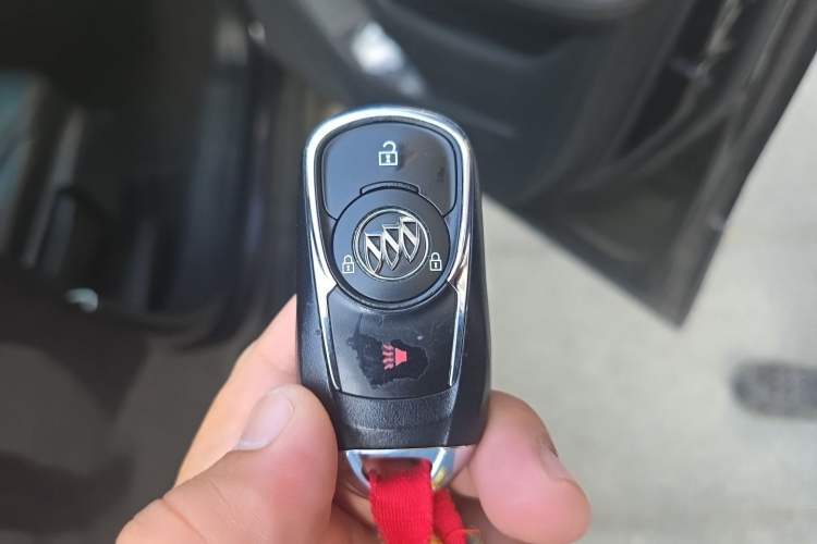 Used Buick Envision 2017 20T Two-Wheel Drive Leading Version Vehicle Key