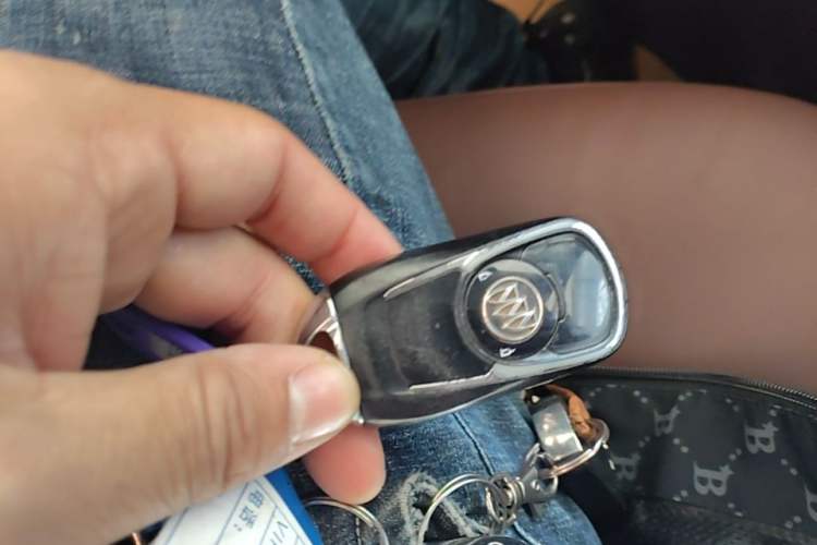 Used Buick Envision 2017 20T Two-Wheel Drive Elite Version Vehicle Key