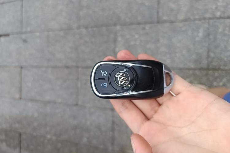 Used Buick Envision 2017 28T Four-Wheel Drive Elite Model Vehicle Key