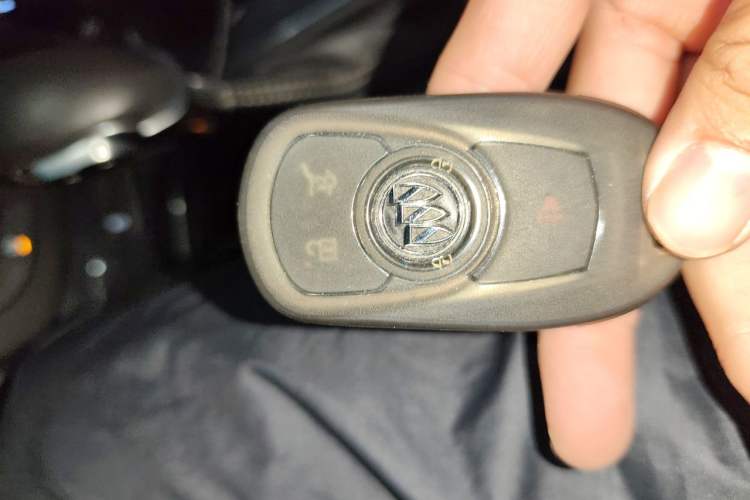 Used Buick Envision 2017 28T Four-Wheel Drive Elite Model Vehicle Key