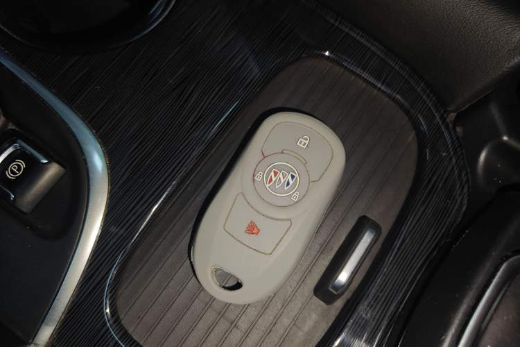 Used Buick Envision 2017 20T Two-Wheel Drive Leading Version Vehicle Key