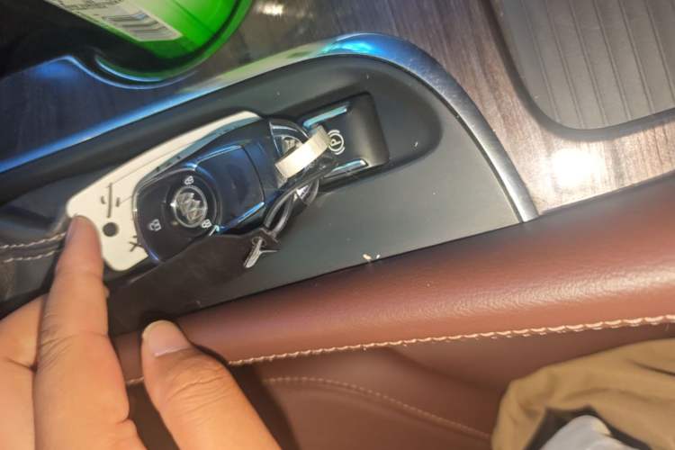 Used Buick Envision 2017 20T Two-Wheel Drive Elite Version Vehicle Key
