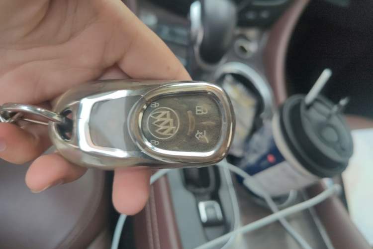 Used Buick Envision 2017 28T Four-Wheel Drive Elite Model Vehicle Key
