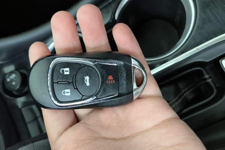 Used Buick Envision 2017 20T Two-Wheel Drive Leading Version Vehicle Key