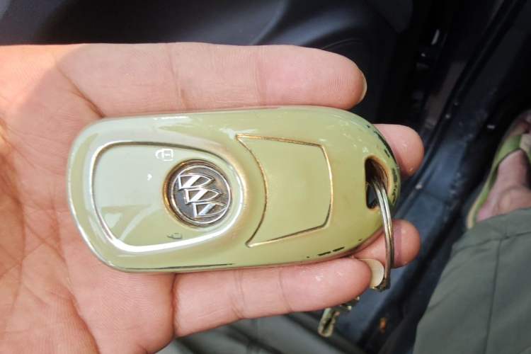 Used Buick Envision 2017 20T Two-Wheel Drive Leading Version Vehicle Key