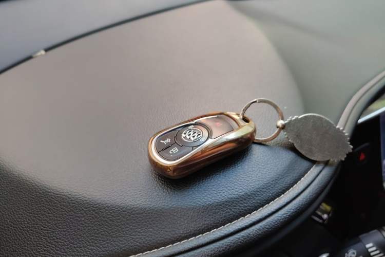 Used Buick Envision 2017 28T Four-Wheel Drive Elite Model Vehicle Key