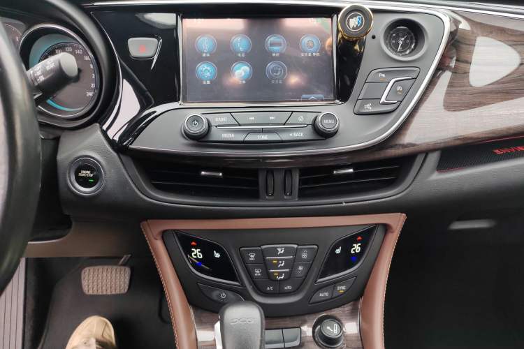 Used Buick Envision 2017 20T Two-Wheel Drive Luxury Model Audio And AC Panel