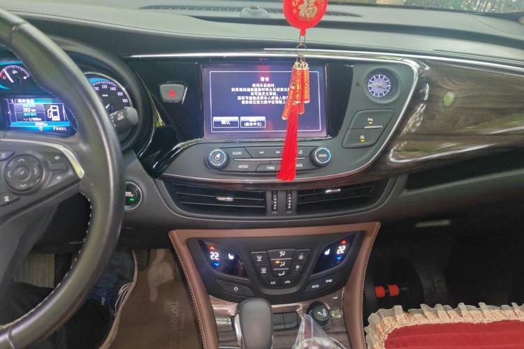 Used Buick Envision 2017 20T Two-Wheel Drive Elite Version Audio And AC Panel