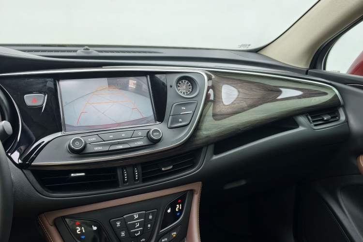 Used Buick Envision 2017 28T Four-Wheel Drive Elite Model Audio And AC Panel