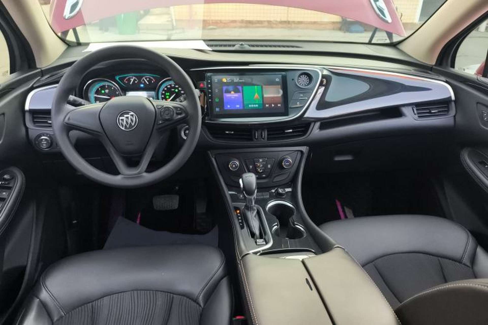 Used Buick Envision 2017 20T Two-Wheel-Drive Tech Edition Center Console