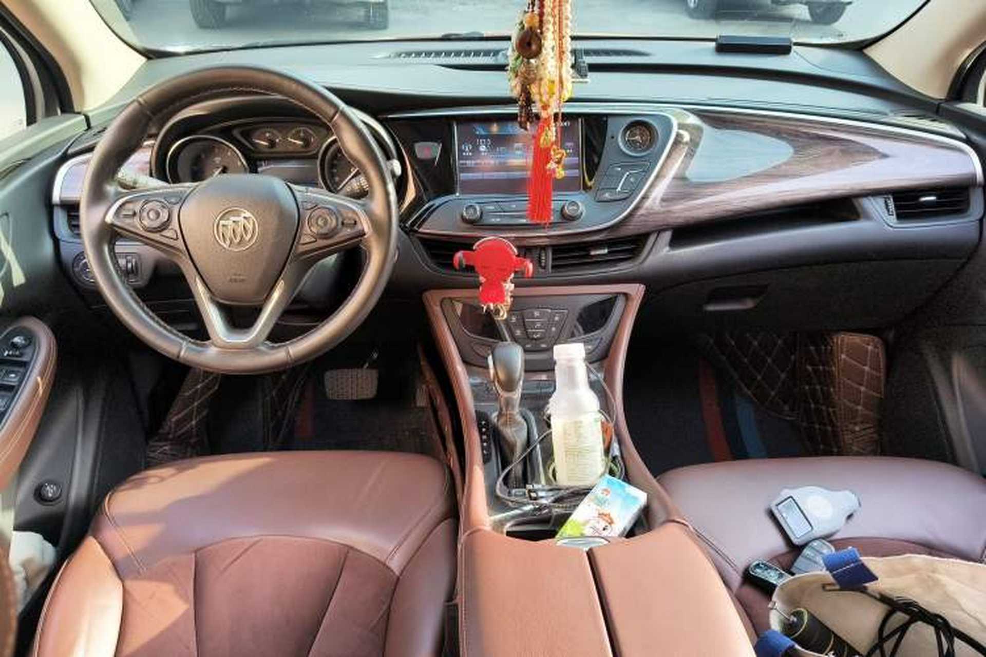 Used Buick Envision 2017 20T Two-Wheel Drive Luxury Model Center Console